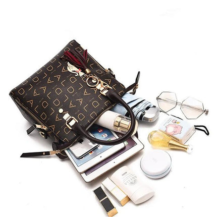 Fashion English Letter Handbag Women PU Leather Tassel Top-Handle Bag Luxury Shoulder Bag Large Capacity Lady Tote Design Purse