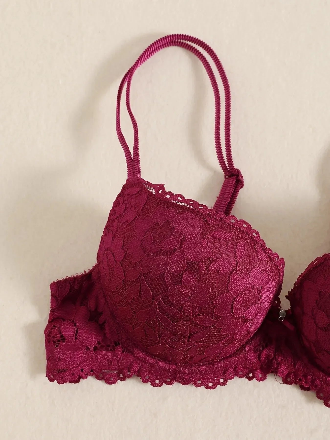 1 Set Elegant Erotic Lace Embroidery Breathable Fabric Lingeries : Push-Up Bra, Low Waist Sheer Panty - Ultimate Valentine's Day