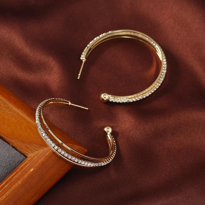 2pcs popular new product temperament three ring metal wind earrings with diamond studded metal fashionable versatile earrings