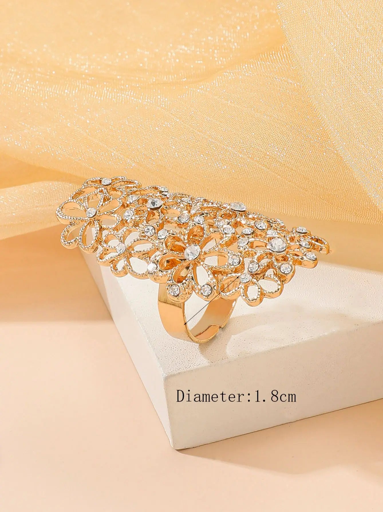 2023 New Fashion Trend, Individualized Elegance, High Grade Sense, Light Luxury Diamonds, Hollow Flower Ring Handpiece