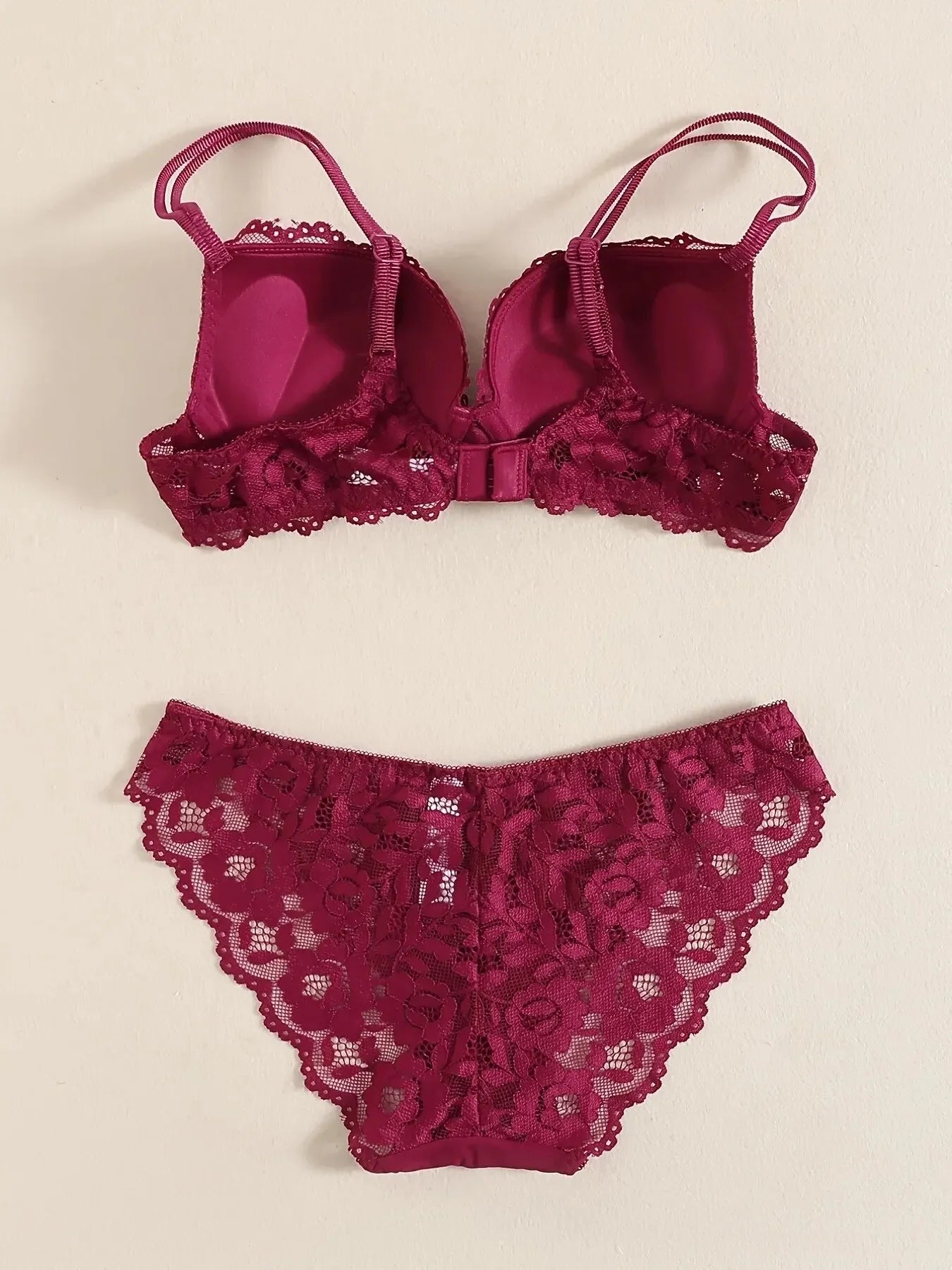 1 Set Elegant Erotic Lace Embroidery Breathable Fabric Lingeries : Push-Up Bra, Low Waist Sheer Panty - Ultimate Valentine's Day