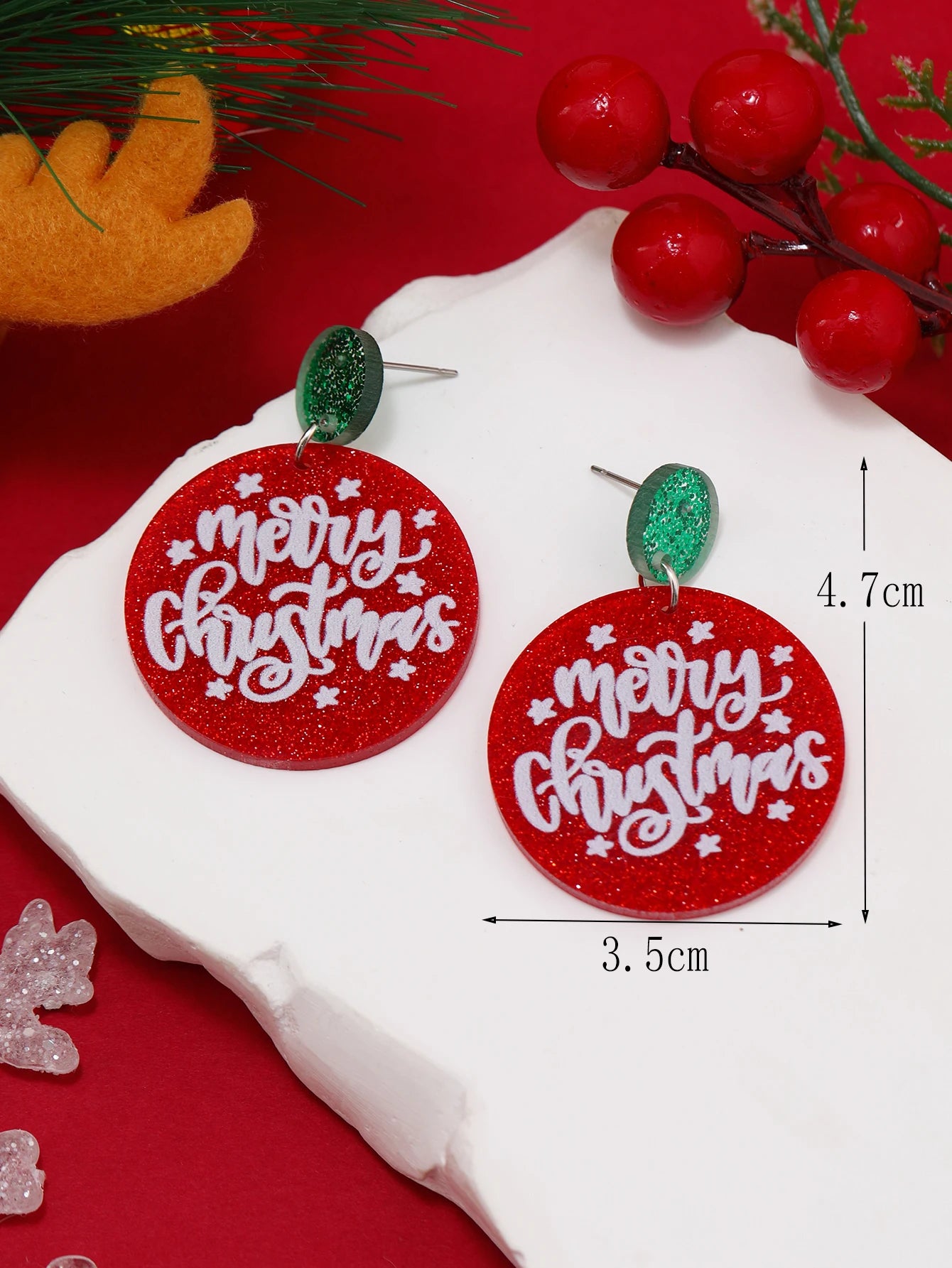 2pcsEurope and the United States Christmas earrings round cookies Christmas acrylic earrings earrings girl