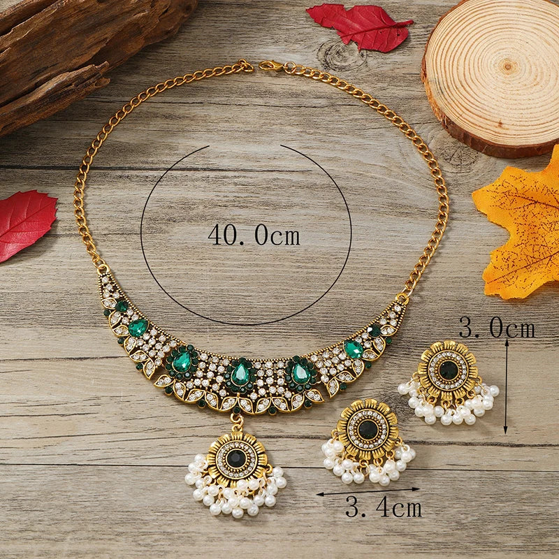 3pcsEuropean and American retro tassel gemstone crystal necklace earrings set chain female luxury travel pearl clavicle chain.