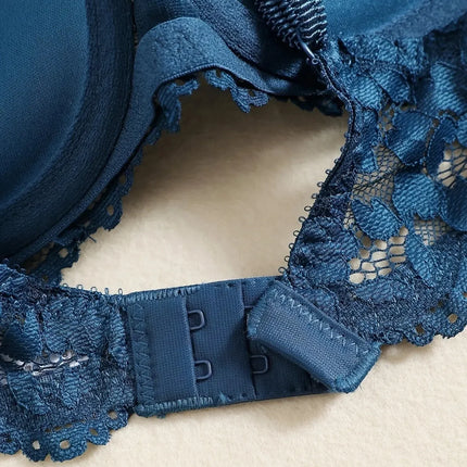 1 Set Elegant Erotic Lace Embroidery Breathable Fabric Lingeries : Push-Up Bra, Low Waist Sheer Panty - Ultimate Valentine's Day