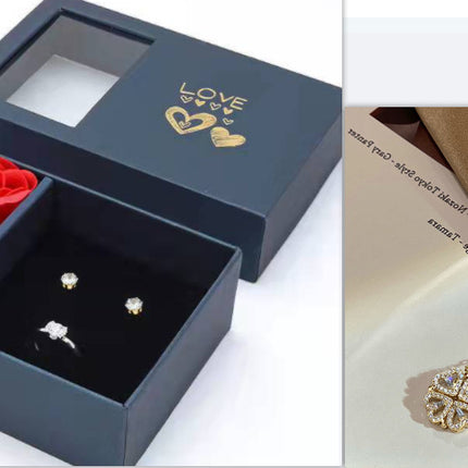 Retro Magnetic Folding Heart Shaped Four Leaf Clover Pendant Necklace Women Love Clavicle Chain Gifts Openable Choker Jewelry