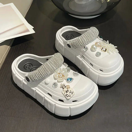 50108168077635|50108168143171|50108168241475