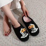 A Pair of Black Halloween Horror Atlantis Clown Pattern Embroidered Plush Home Thick-Soled Comfortable Autumn and Winter Fur Slippers, Dark Punk Stylish Warm Non-Slip Indoor Slippers for Men and Women, a Great Choice for Gift