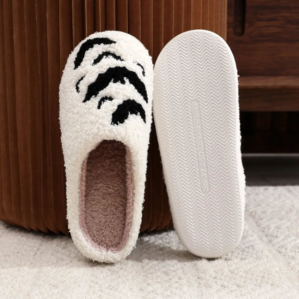 Halloween Bat Pattern Embroidered Plush Home Thick-Soled Comfortable Woolen Cotton Slippers Personalized Warm Non-Slip Indoor Slippers for Men and Women Can Wear Holiday Gifts