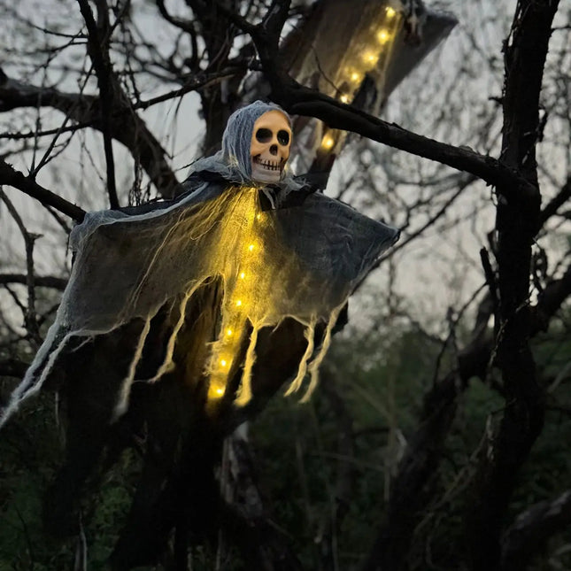 1PCS Halloween Skeleton Ghost Decoration Ghost with LED Halloween decoration LED String Lights for Outdoor Use in Gardens