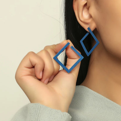 European and American fashion new environmentally friendly personality temperament cool style earrings exaggerated niche design
