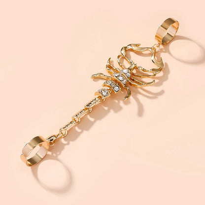 Fashionable and exaggerated, cool and indifferent Scorpion studded with diamonds, punk hip-hop, ins style alloy ring and ring
