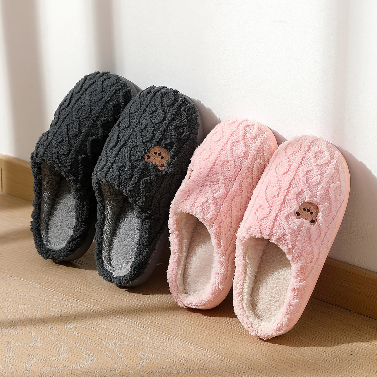QYCKABY Women's Lovely Simplicity Fur Slippers Unisex Home Comfortable Plush Lined Slip On Shoes, Mens Warm Autumn Winter Slides