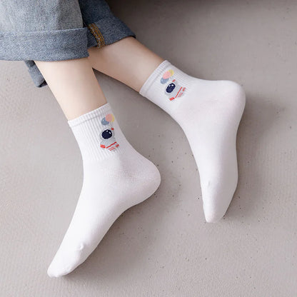 New Socks Women's Korean Version In The Tube Wild Cute Japanese Student Women's Socks Autumn And Winter Rainbow Socks