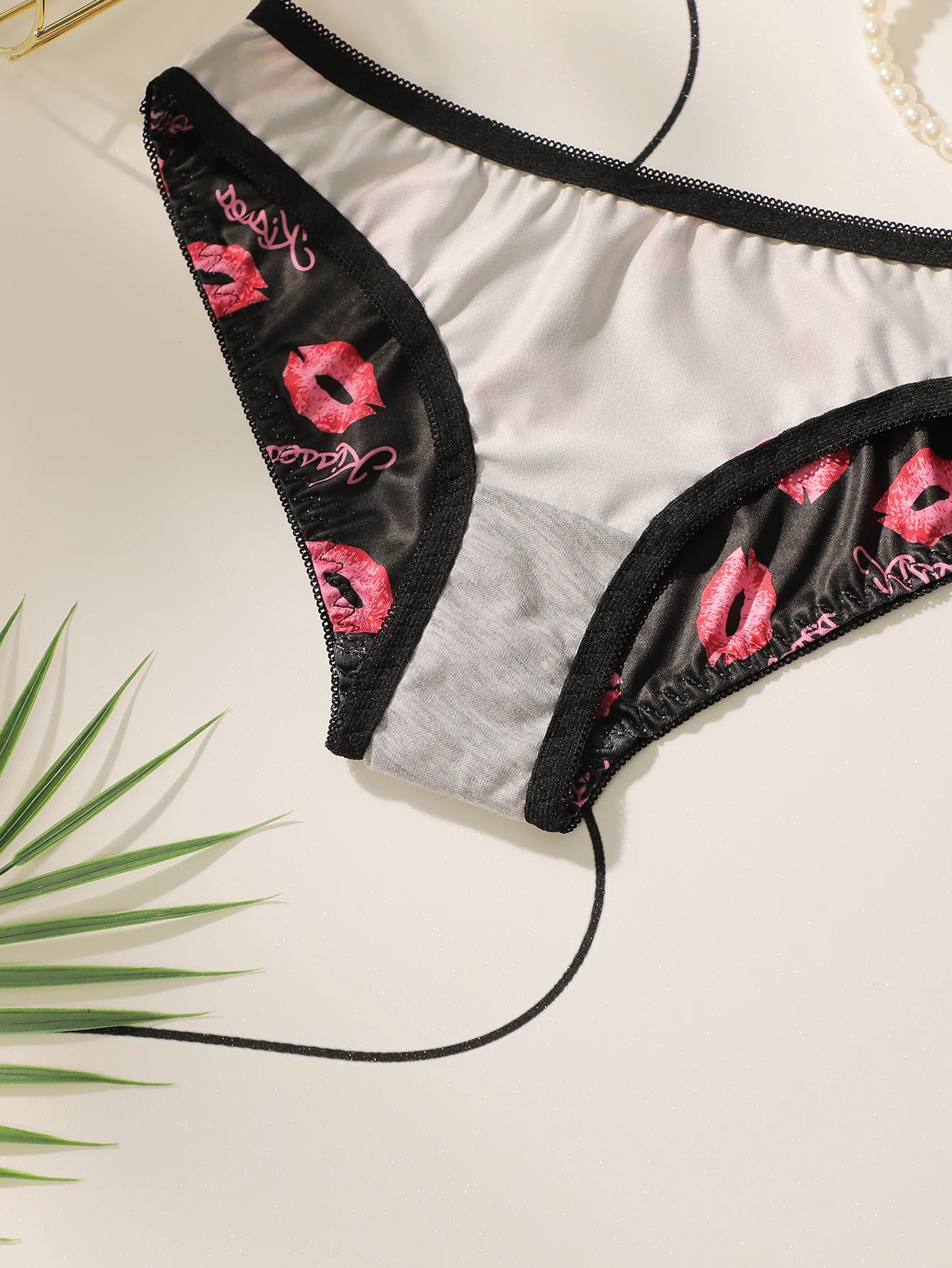 High Quality Printed Patchwork Lace Sexy Lingerie Set For Women's Push Up Bras With Steel Ring Underwear A2174