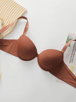 The Best-selling Sexy Gathering Promotion Style Glossy Letter Shoulder Strap Two-piece Women's Underwear Set B2050