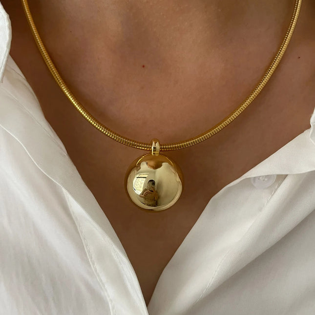 Peri'sbox Simple Imitation Pearl Globular Pendant Necklace for Women Stainless Steel Gold Plated Non-fade Hip-Hop Trendy Jewelry